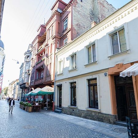 Apartamenty Lesi Ukrainky 17 Lviv Eksteriør billede