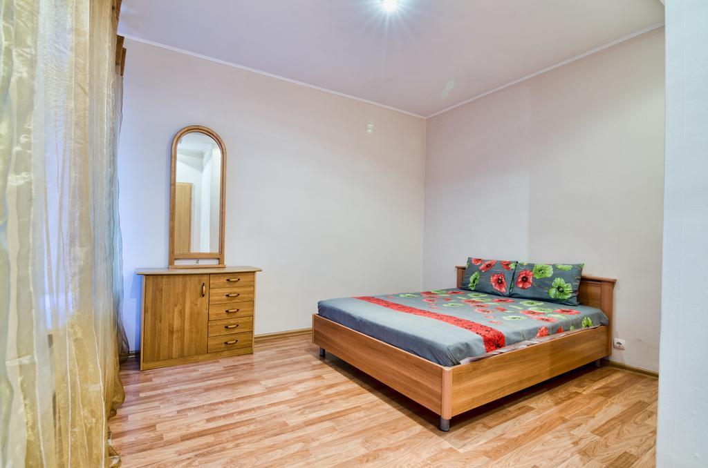 Apartamenty Lesi Ukrainky 17 Lviv Eksteriør billede