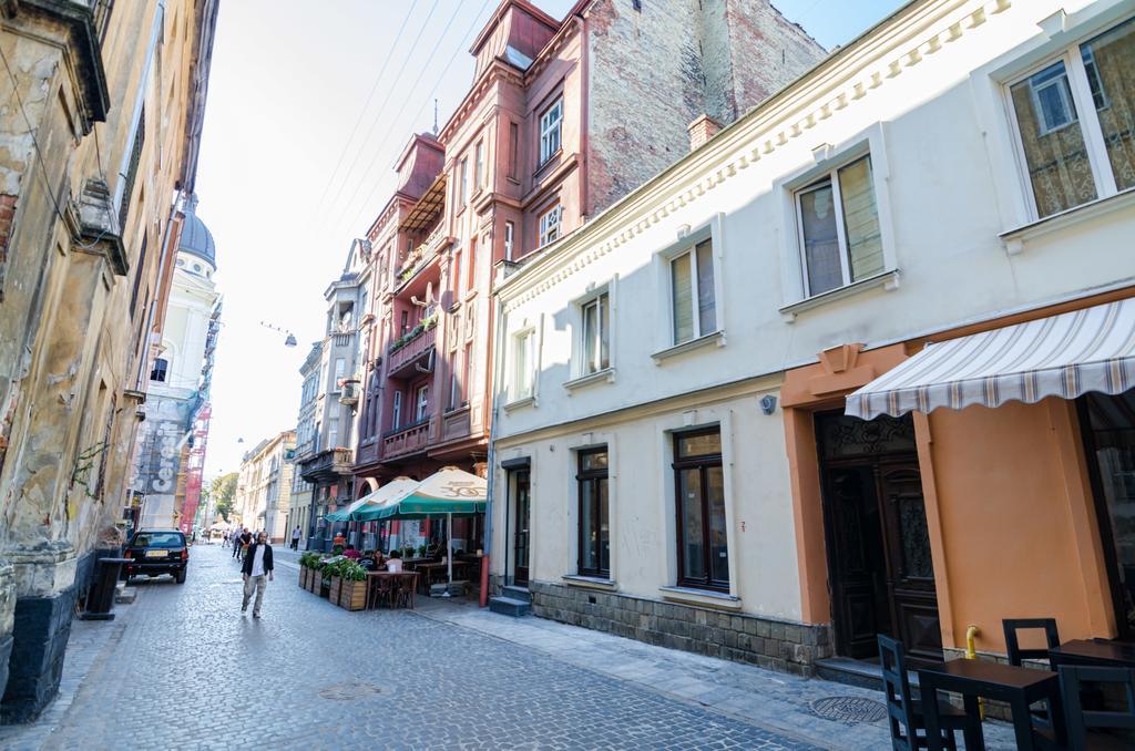 Apartamenty Lesi Ukrainky 17 Lviv Eksteriør billede