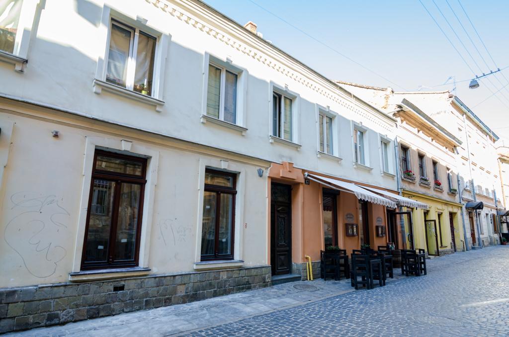 Apartamenty Lesi Ukrainky 17 Lviv Eksteriør billede